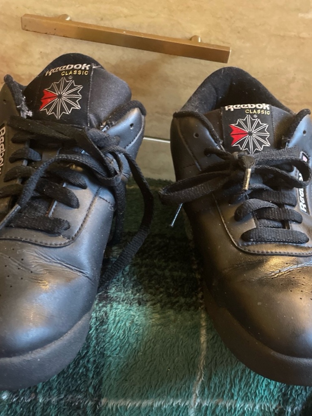 Reebok Classic Kids Black Leather Sneakers